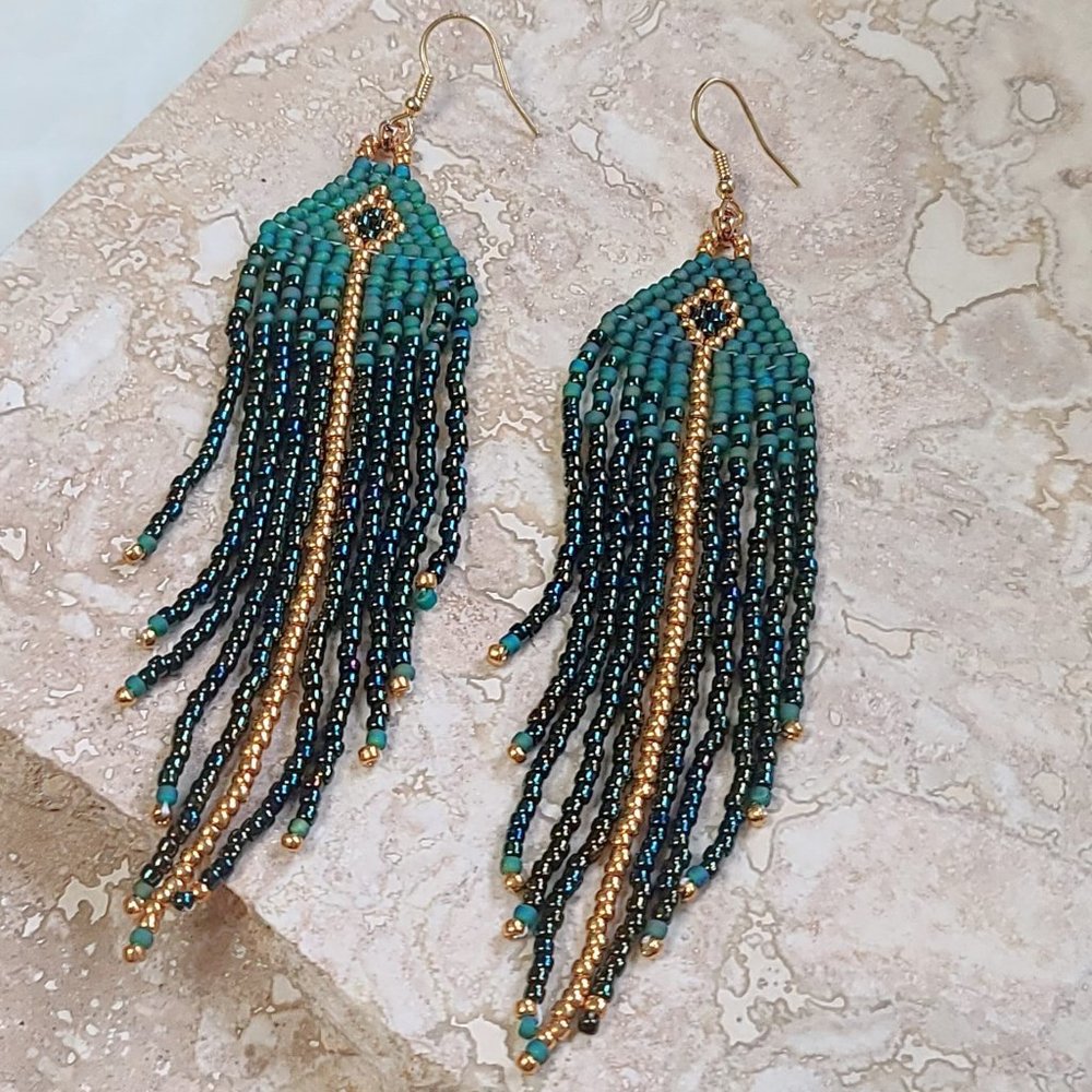 Handmade green seed bead earrings, miyuki glass beads, handstitched, ship 4.99 - Picture 2 of 4
